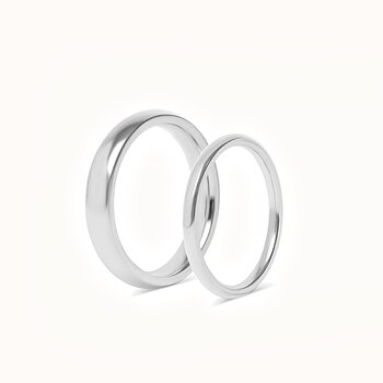 Sett med forlovelsesringer - 2 sølvringer 4 mm og 2 mm
