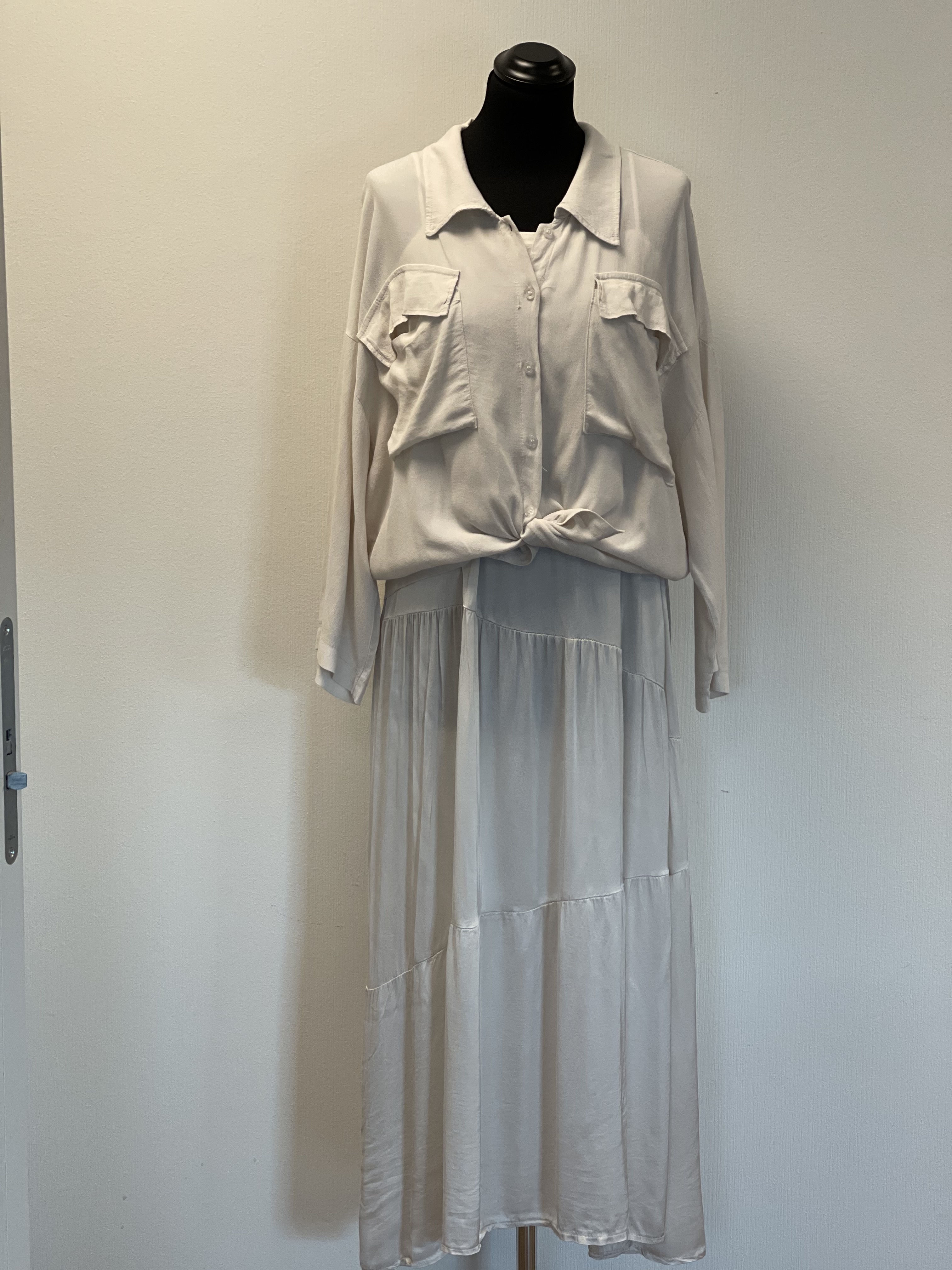Auphoria blus med ficka creme - 2