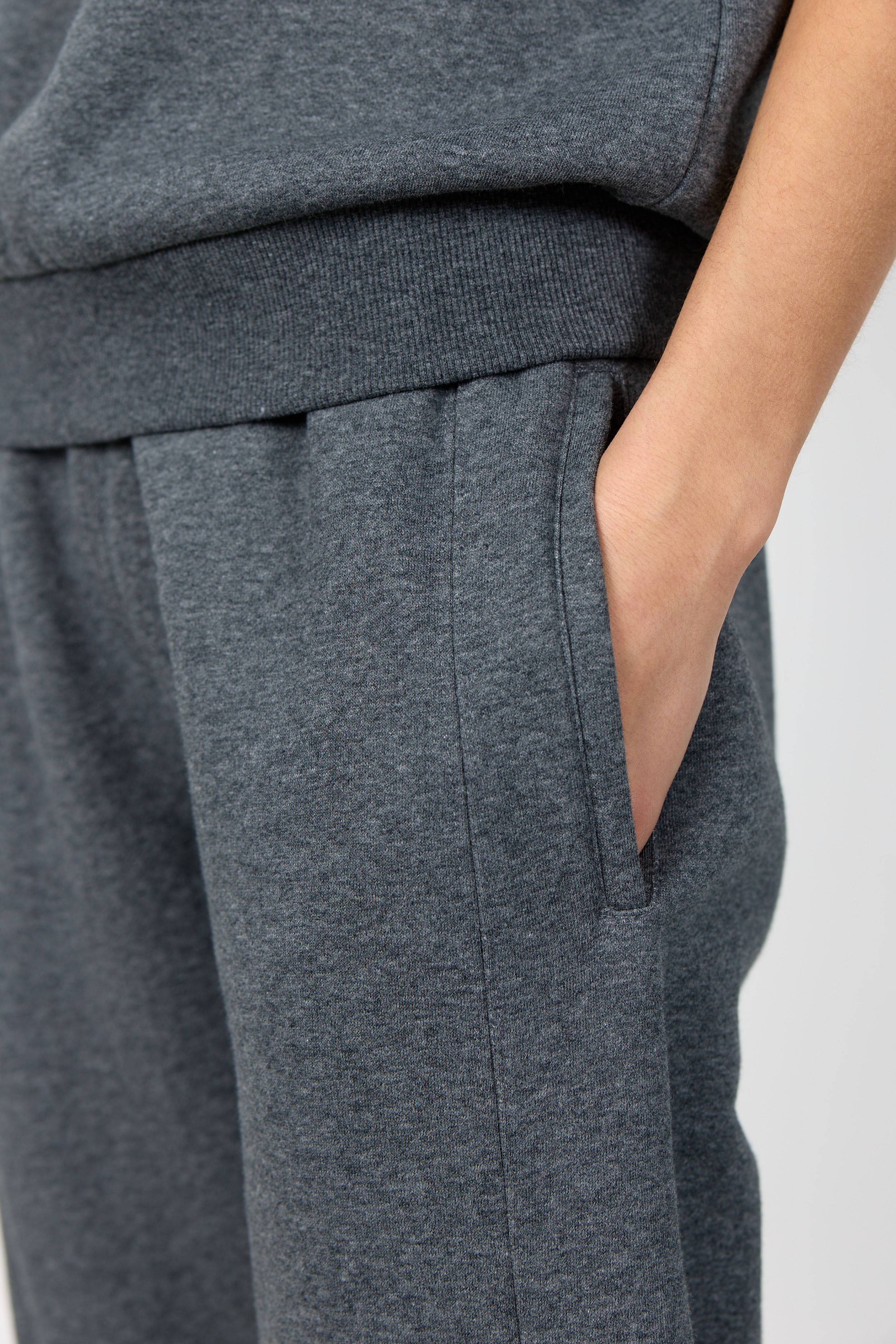 LR-NUKA 8  DARK GREY MEL. - 7