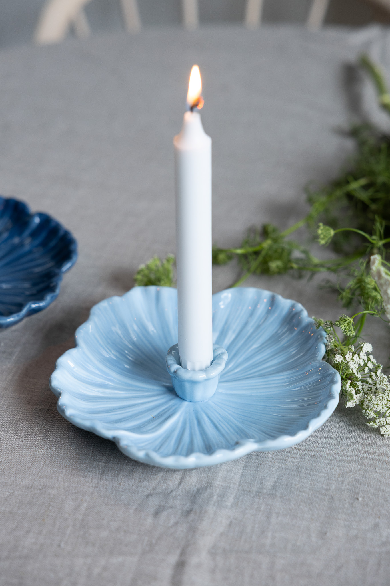 Botanik - Ljusstake - Blomma - Keramik - Ljusblå - Stor