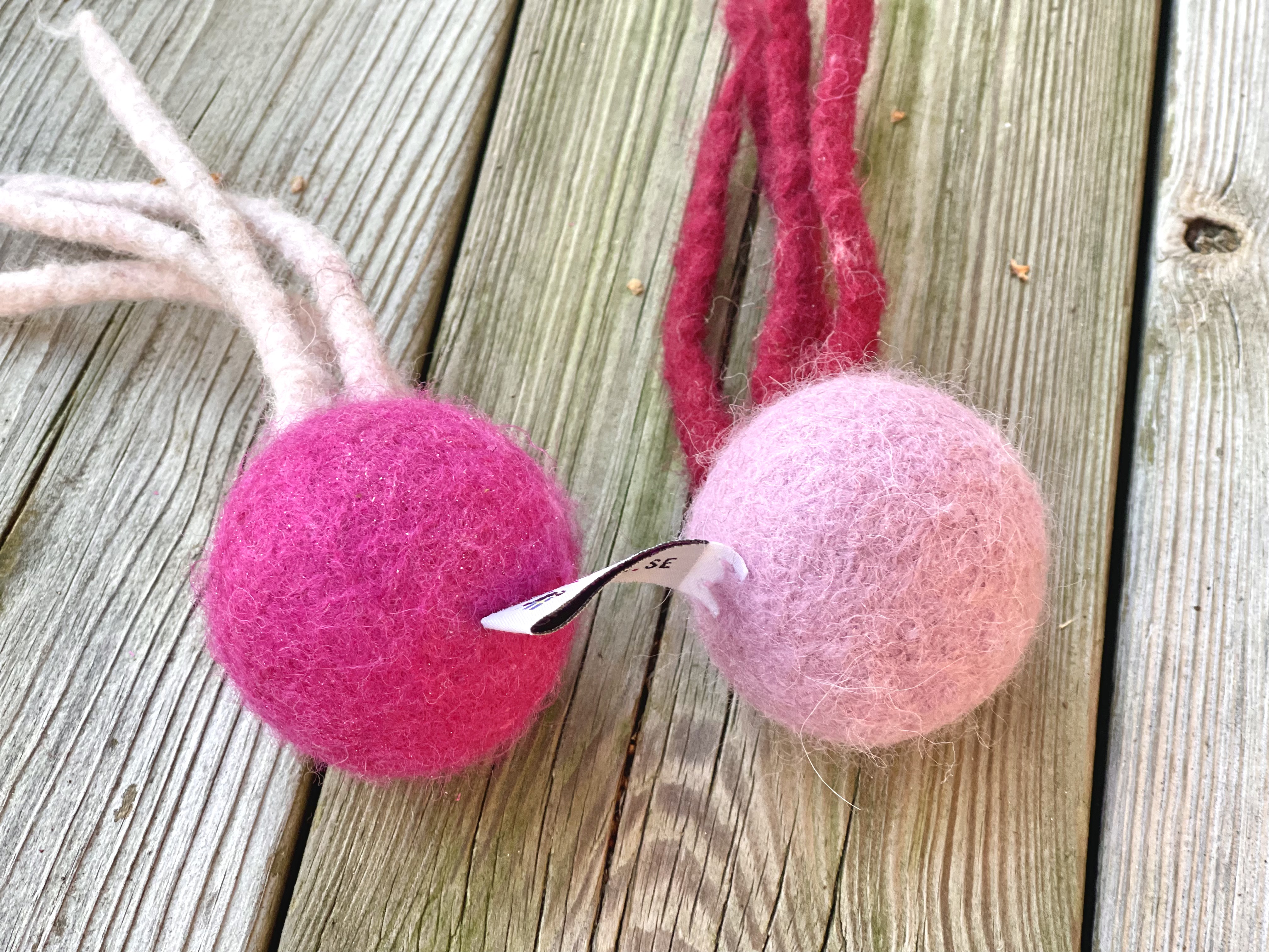 Kattboll med svansar och ljud - Rosavit - 5