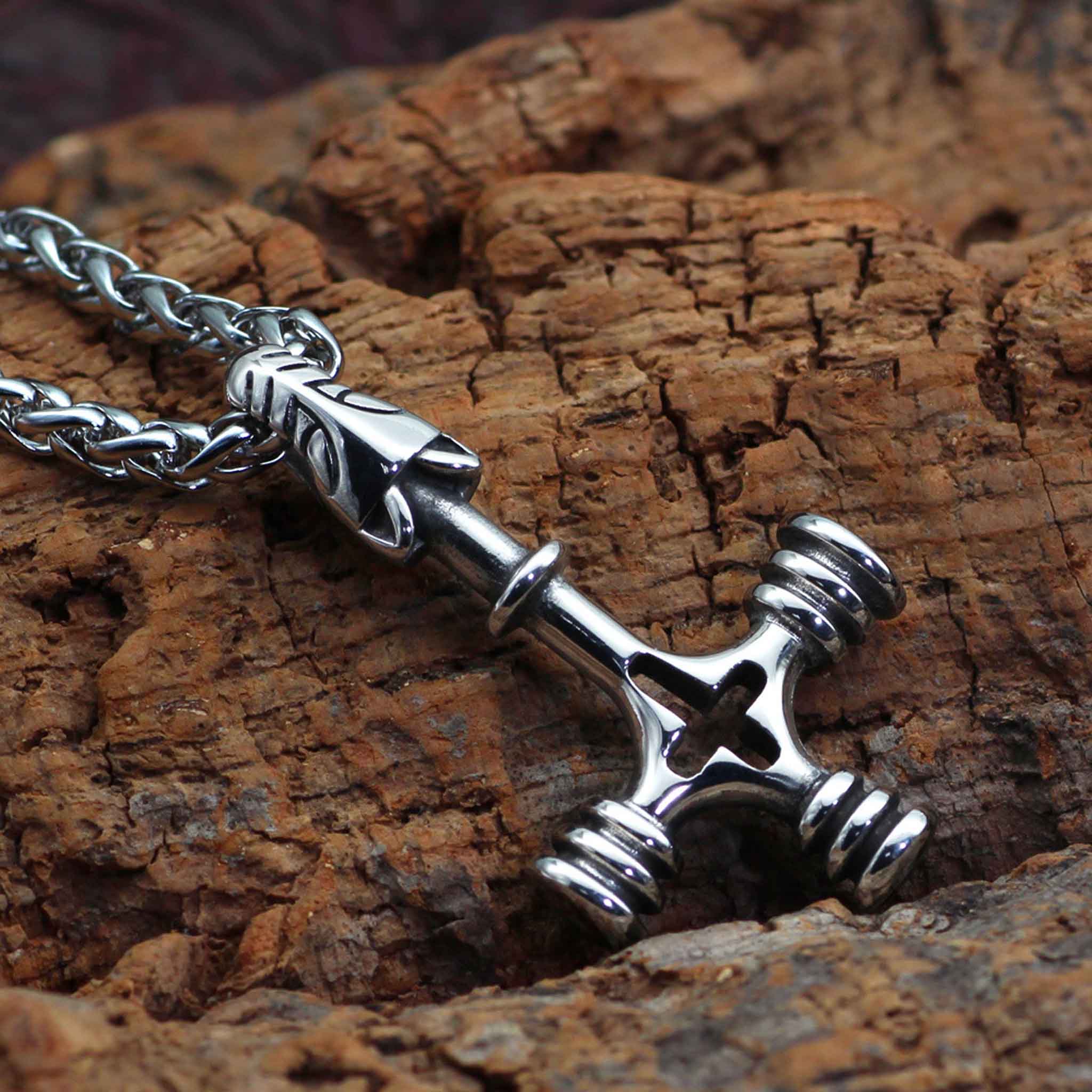 Vikinghalsband varghammare nordisk design