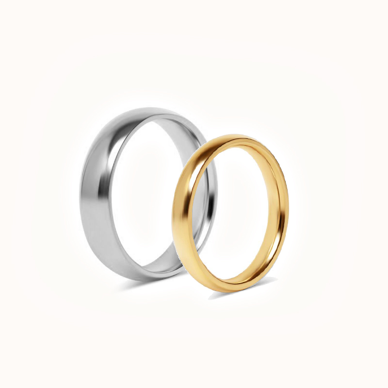 Sæt med forlovelsesringe - 1 ring i stål og 1 ring i guld - 5 mm og 3 mm
