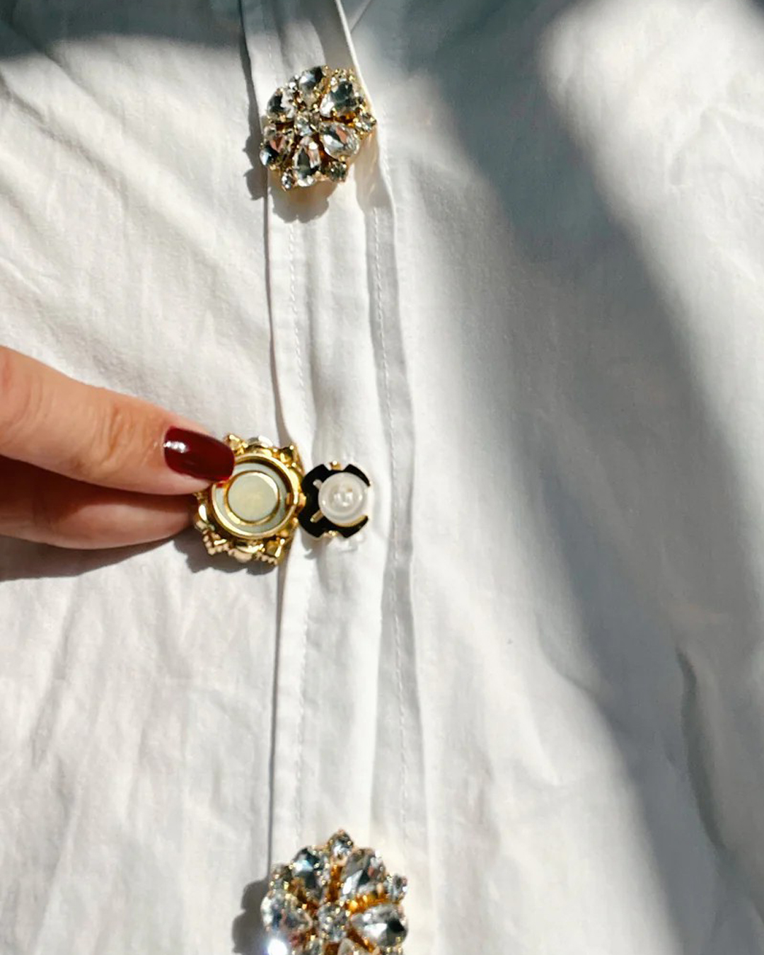 Knappdekoration Signe blomma vit guld - 2
