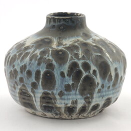 Gunnar Nylund (Uggly 1967) Sturdy Vase with Mottled Glaze 12/9 cm