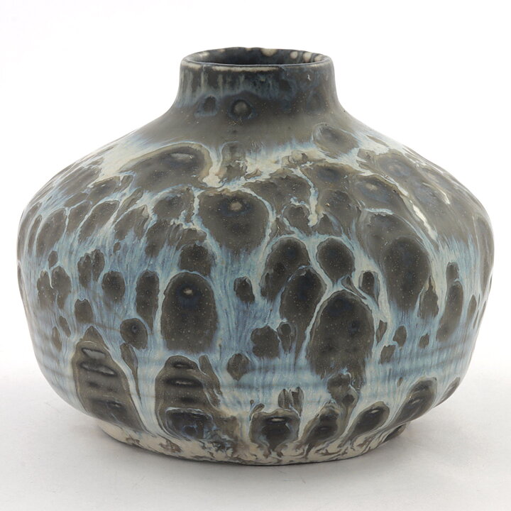 Gunnar Nylund (Uggly 1967) Sturdy Vase with Mottled Glaze 12/9 cm