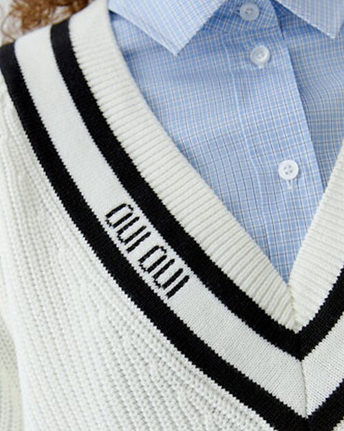 Jumper v-ringad med svart rand/offwhite - 4