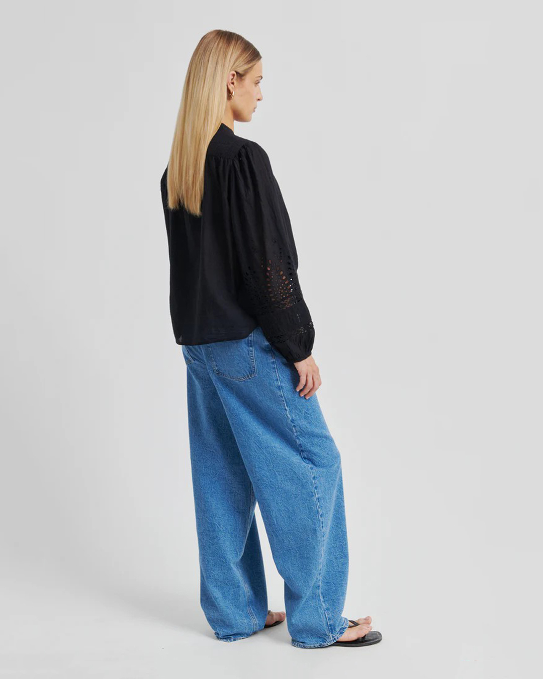 Blus Camil genombruten svart - 4