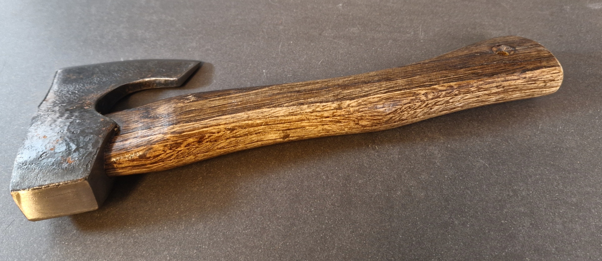 Vikinga Skäggyxa  i Kolstål   - 27cm - 3
