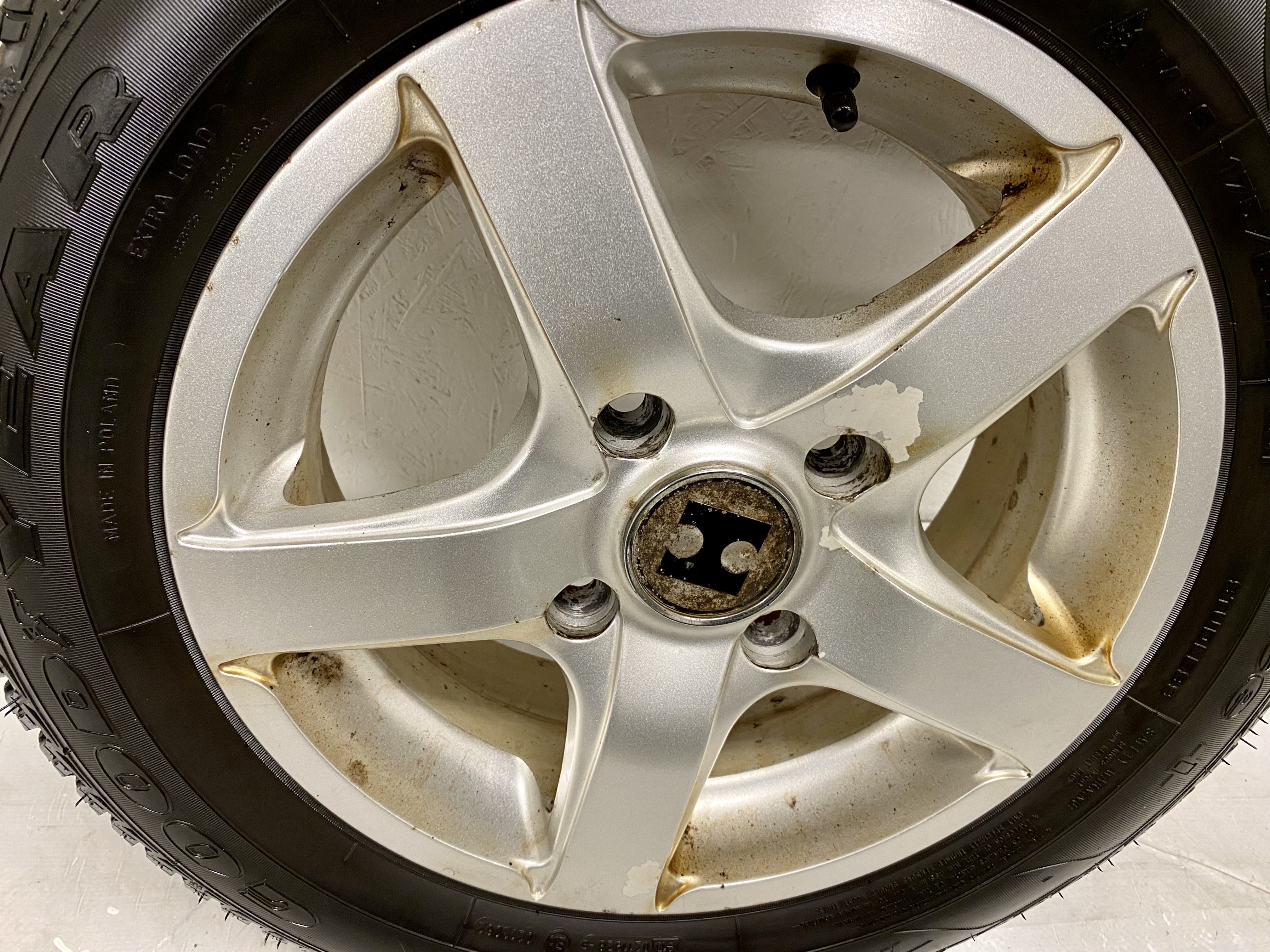 Kompletta Vinterhjul Friktion | 14" Mitsubishi Colt 4x114.3 5.5x14 ET46 67.1 + 175/65 R14 86T Goodyear Ultra Grip Ice + | V34-2010 | 5|5|4|3 mm - 10