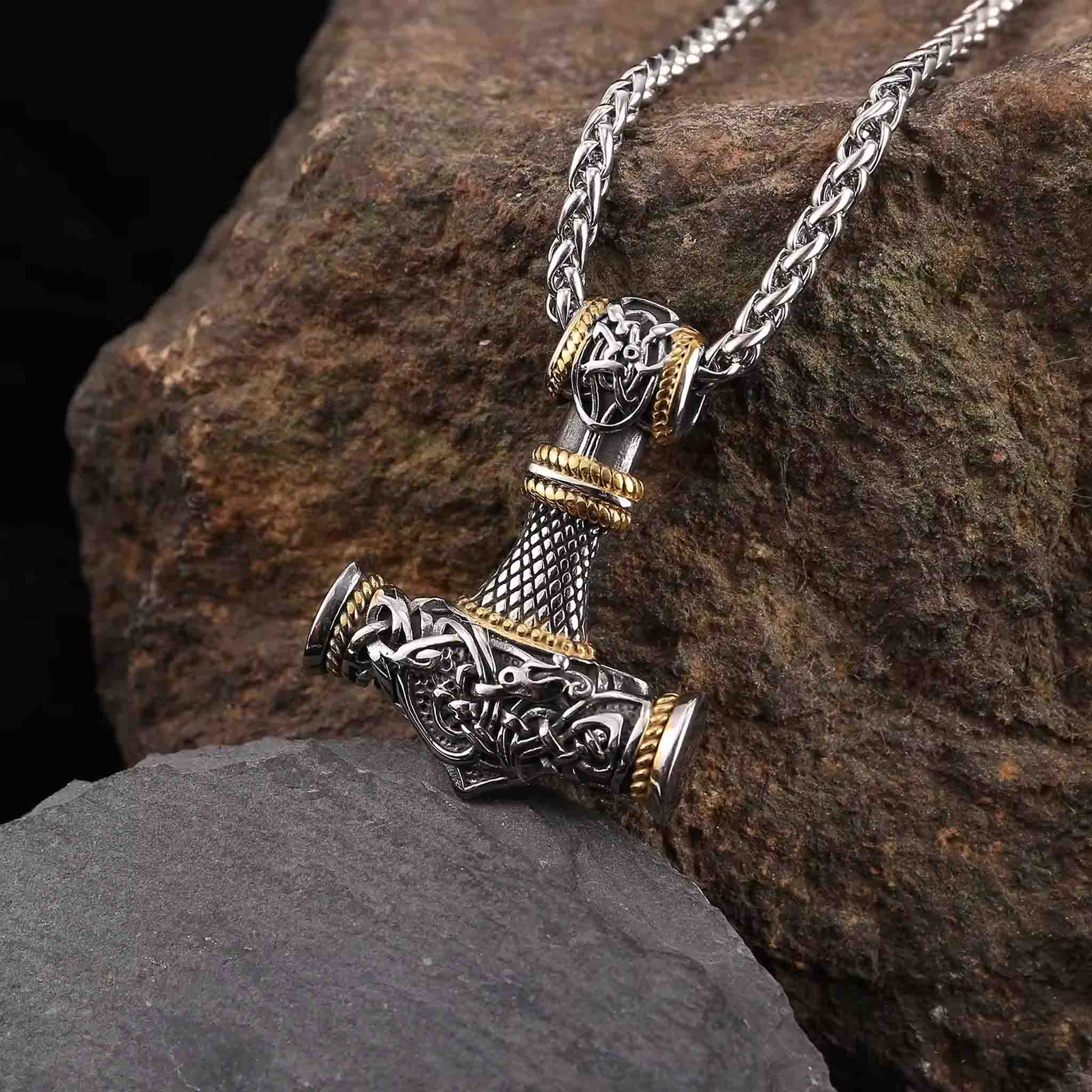 Thunar Viking necklace with Thor’s Hammer in silver and gold