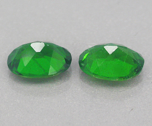 Gemas de diópsido cromado natural ovaladas de 7 x 5 mm a juego de 1,60 ct - 4