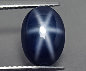 Impresionante zafiro estrella azul natural de forma ovalada de 5,47 ct - 2