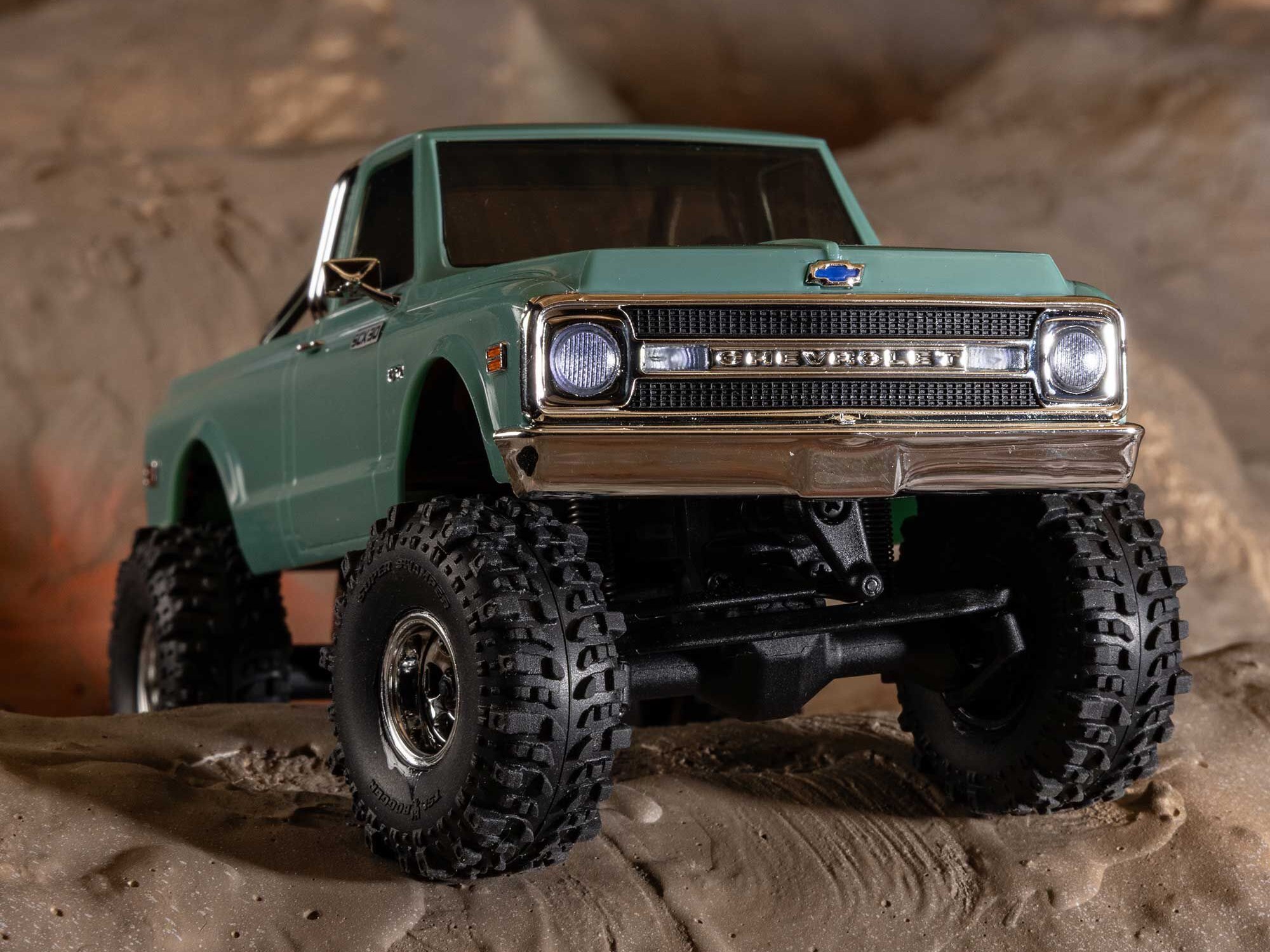 Axial 1/30 SCX30 Chevrolet K10 4X4 RTR Brushed Rock Crawler (Battery & Charger Included), Green - 21