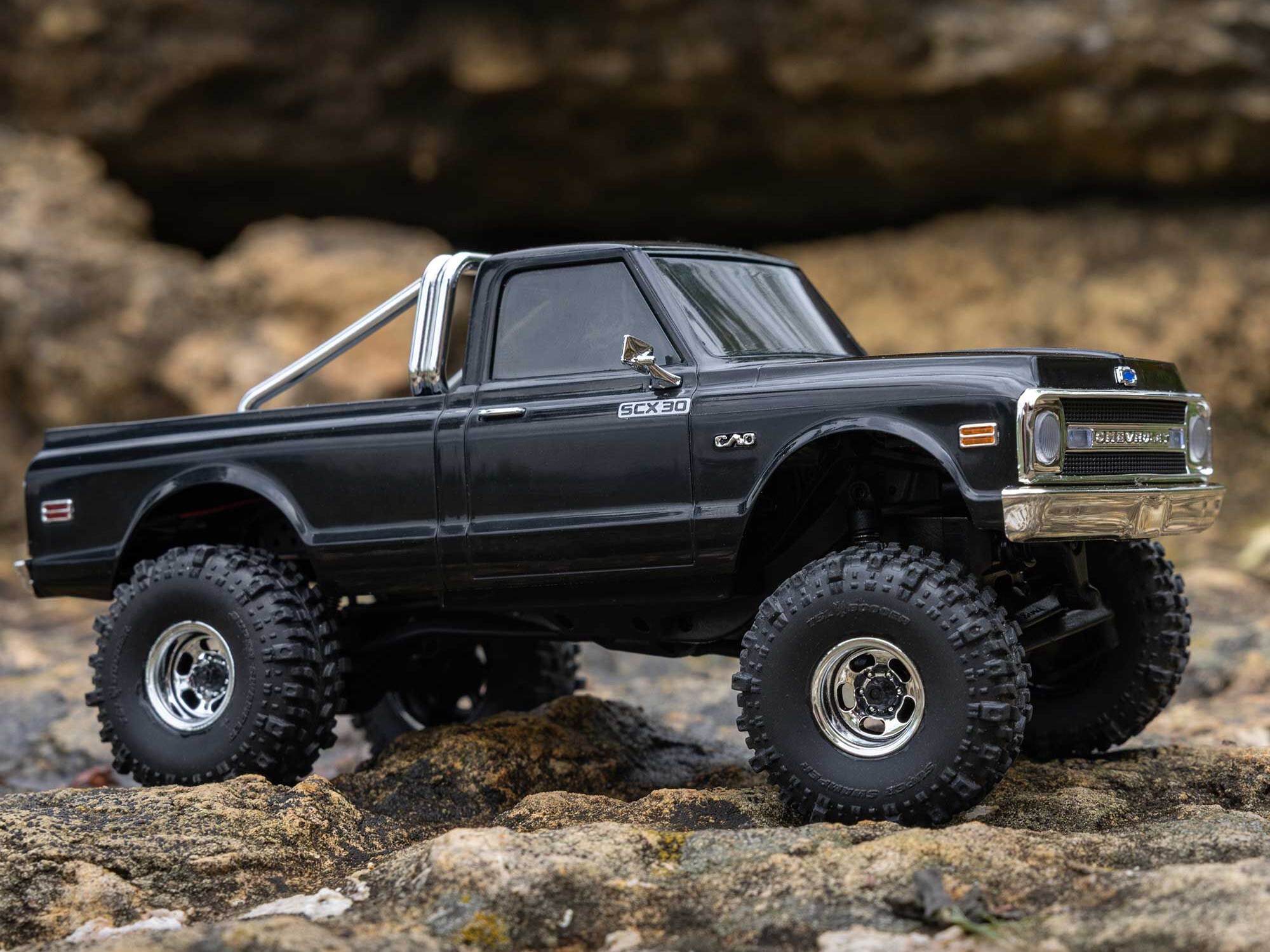 Axial 1/30 SCX30 Chevrolet K10 4X4 RTR Brushed Rock Crawler (Battery & Charger Included), Black - 19