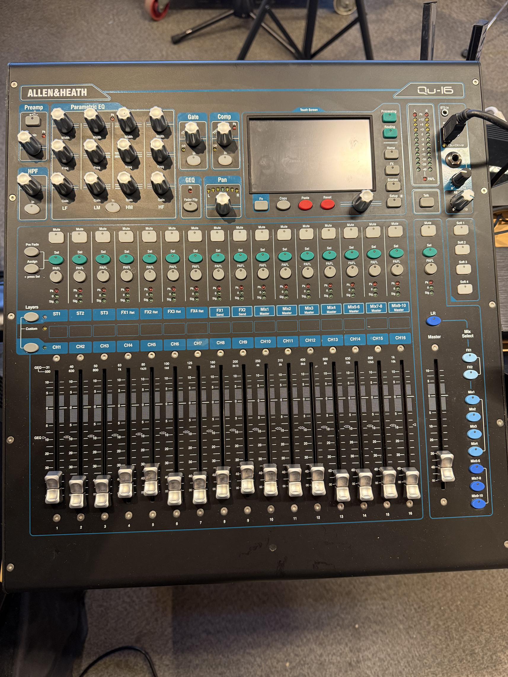 Allen & Heath QU-16 inkl iPad, router & extern HD - 2