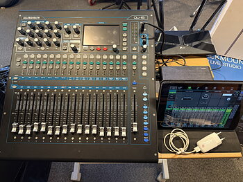 Allen & Heath QU-16 inkl iPad, router & extern HD