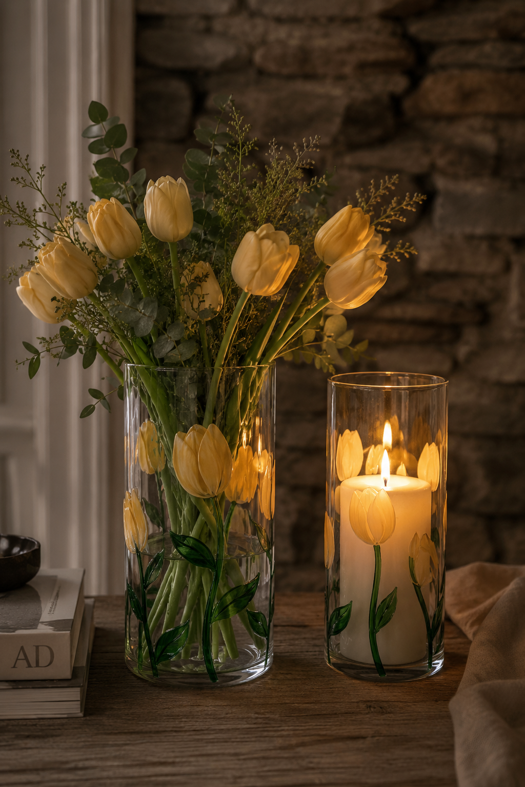 Tulips Apricot Vase - 25 cm
