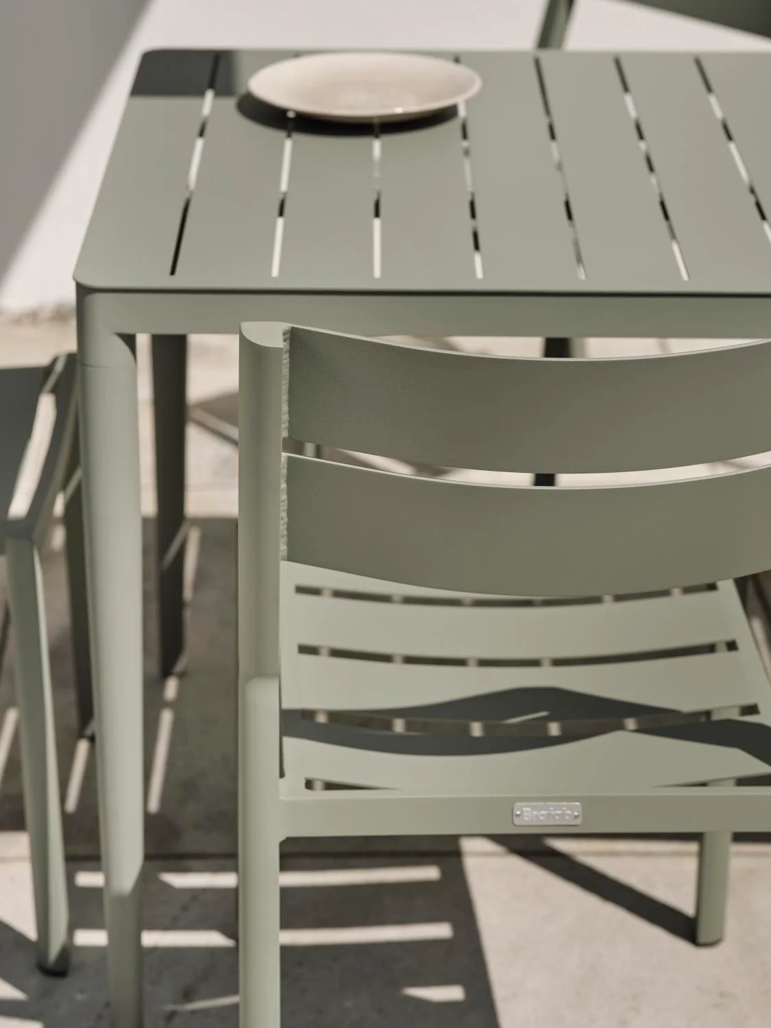 BIGBY dining table 144x73 - 9