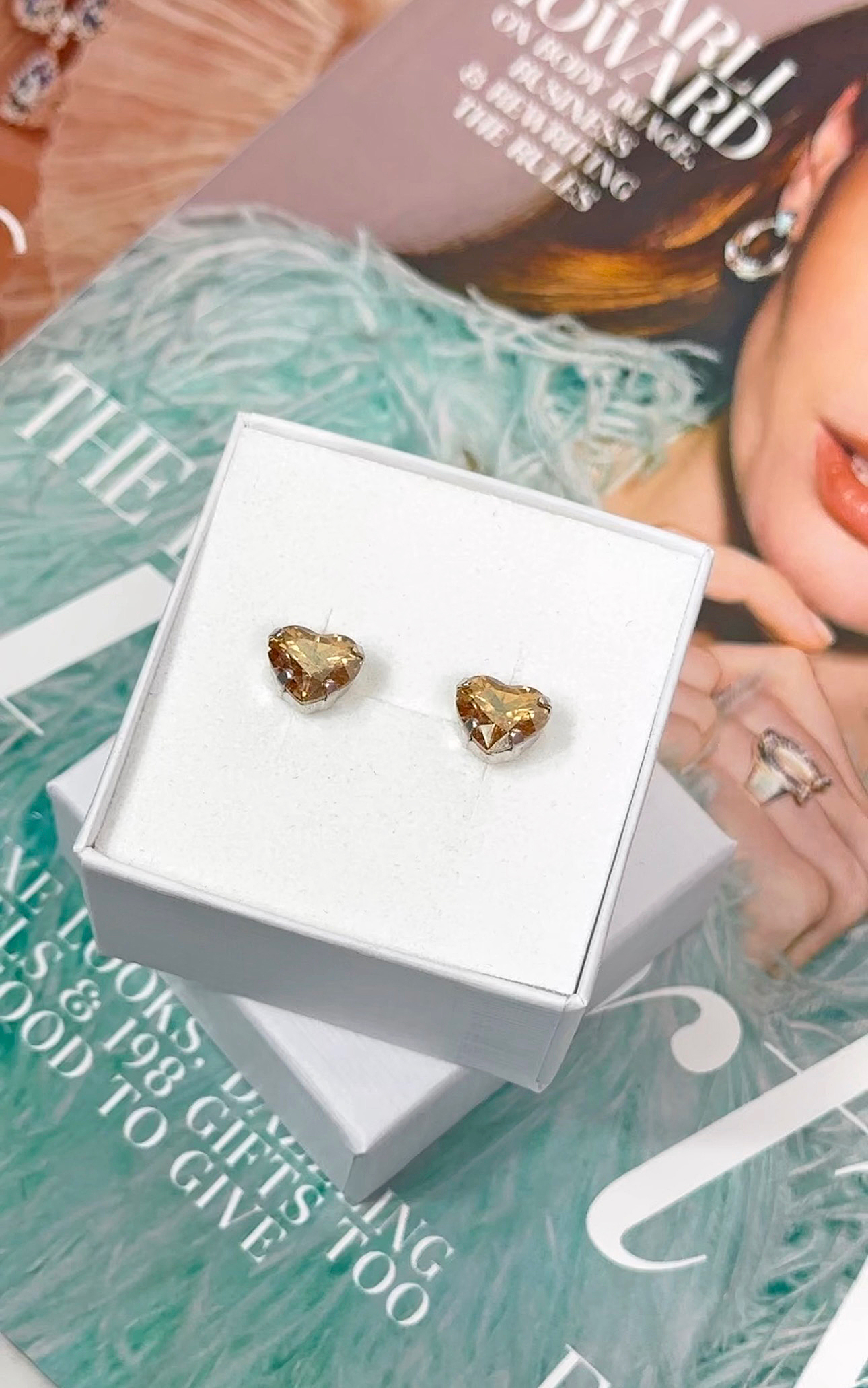Earring Petite Forever Heart Golden Shadow Silver