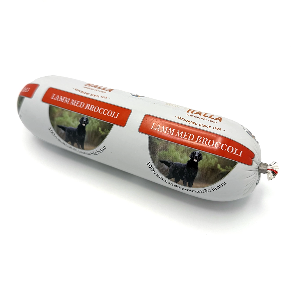 Moist dog food made with lamb and broccoli