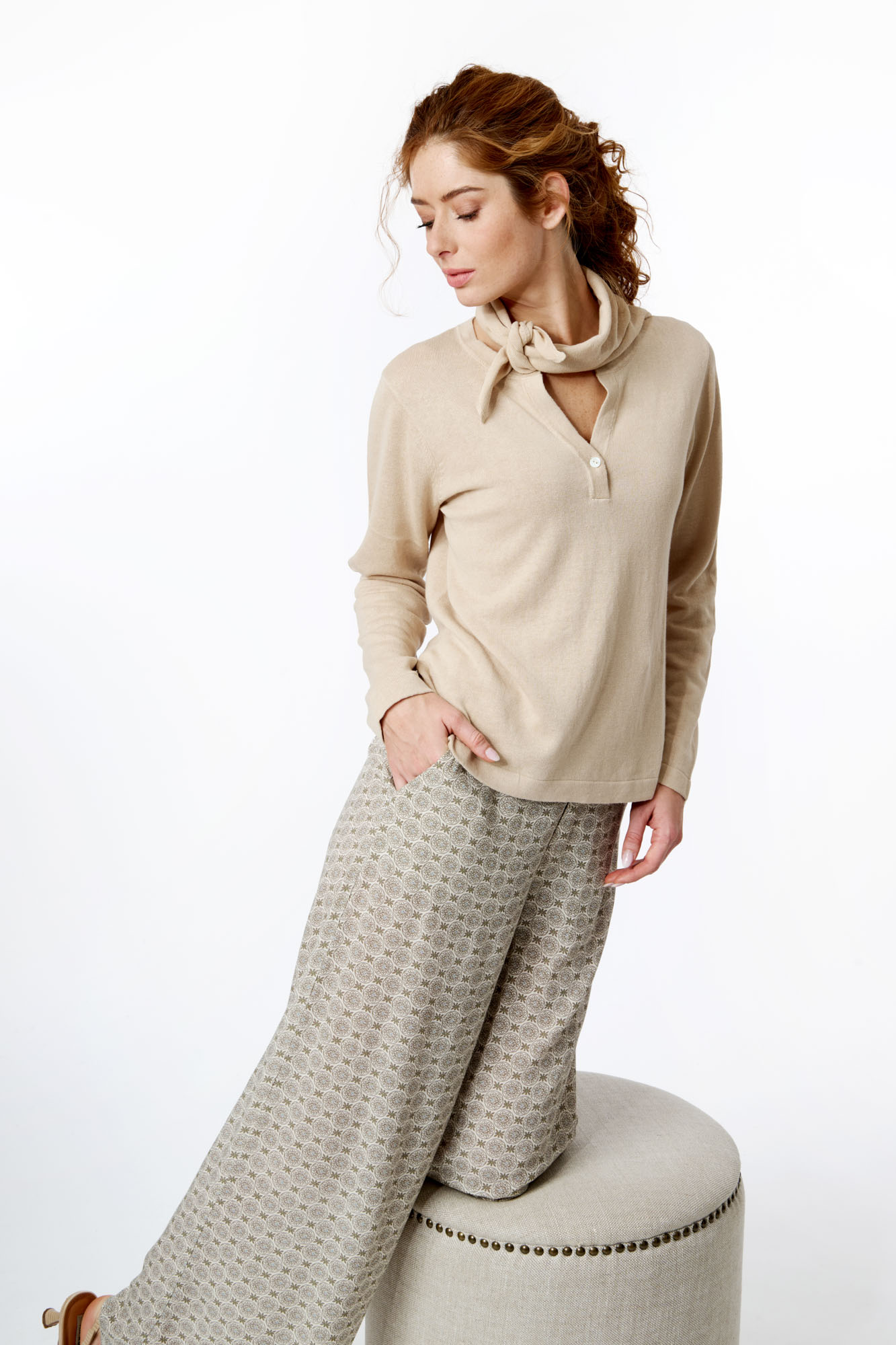 Kriss jumper with scarf  desert