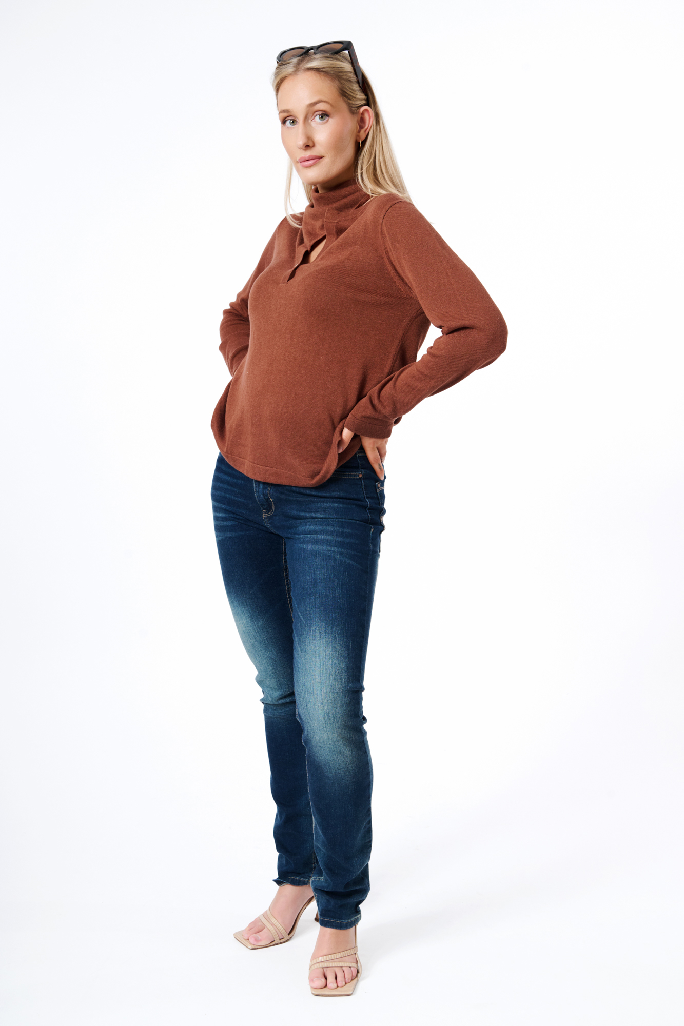 Kriss jumper with scarf  tan - 4