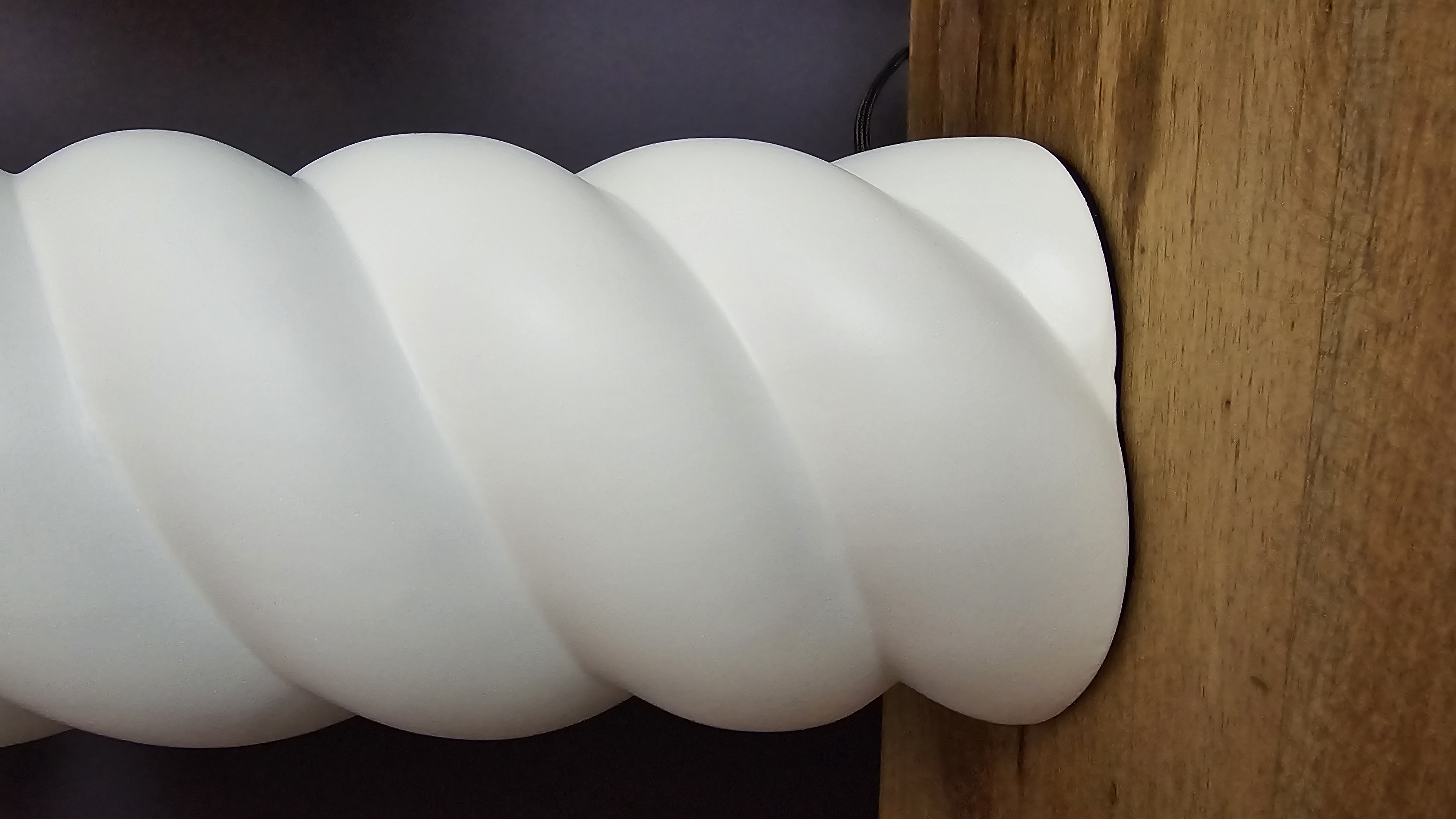 Lampfot - Twisted White - 3