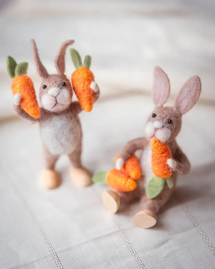Woolen Rabbit Carrot - 2 pcs mix - 14 cm