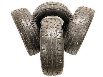 16" BEGAGNADE VINTERDÄCK DUBB | 4 st 235/65 R16C 115/113R 8PR Michelin Agilis X-Ice North | V24-24 | 8.5|8.5|7.5|7.5 mm