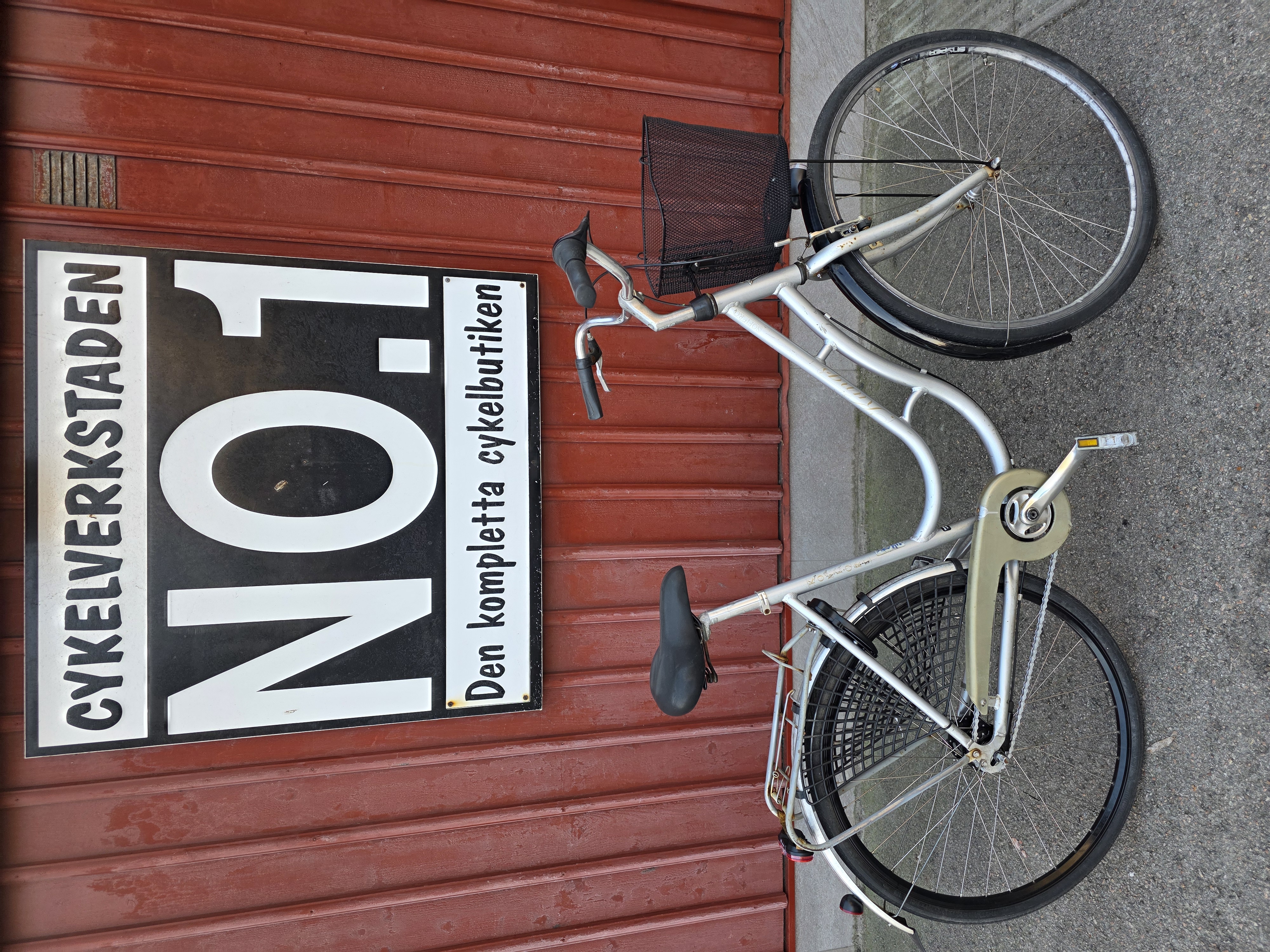 BEGAGNAD Kungs Damcykel 28"