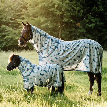 AMIGO BUG TÆPPE PLUS PONY