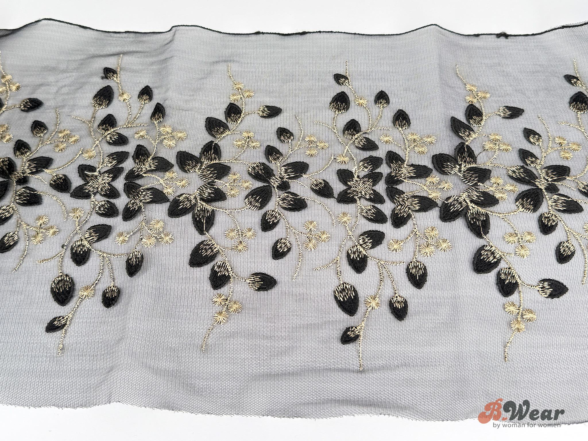 Non-stretch tulle lace in Black with gold threads and 3D petals - cm