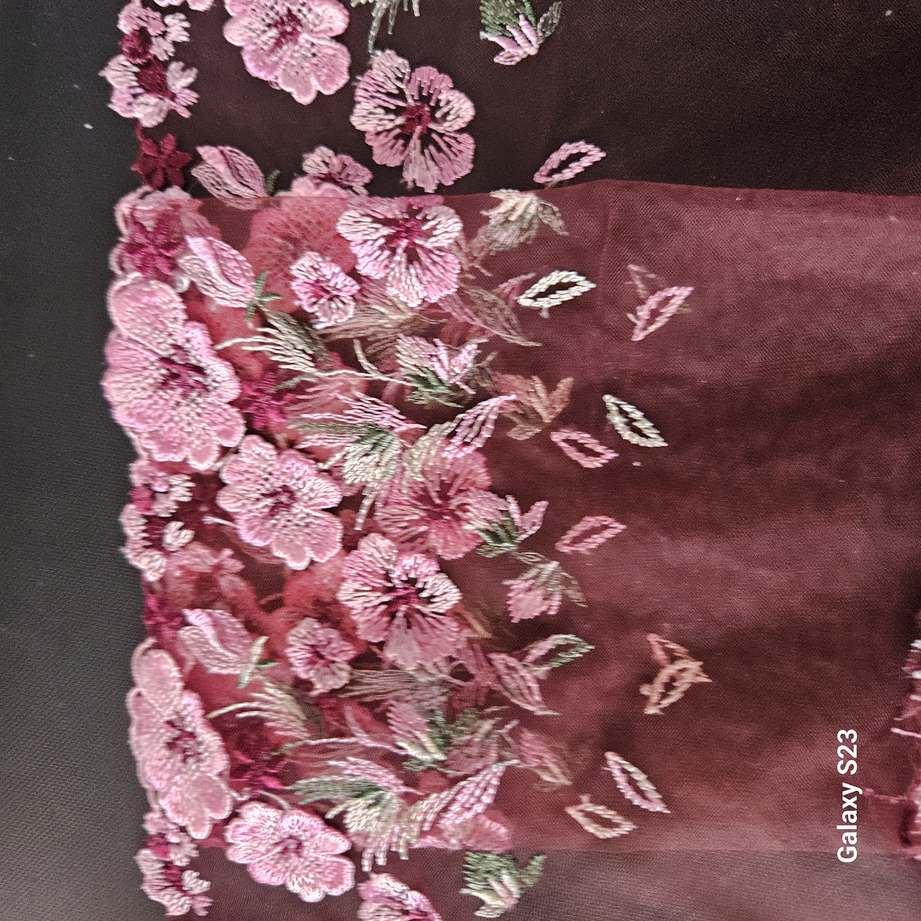 BlackCherry colored non-stretch tulle lace with beautiful flowers in pink 3D flowers - 17 cm