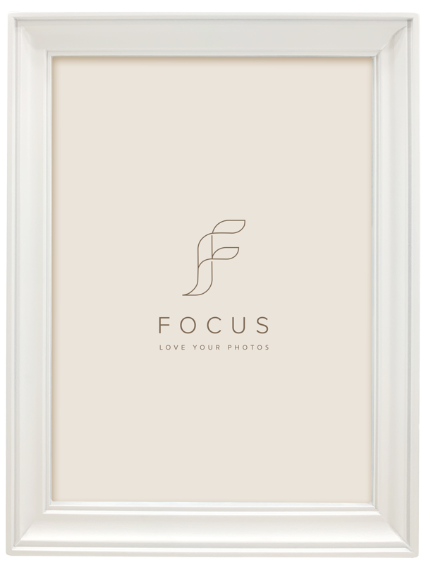Focus  Calla White 10x15