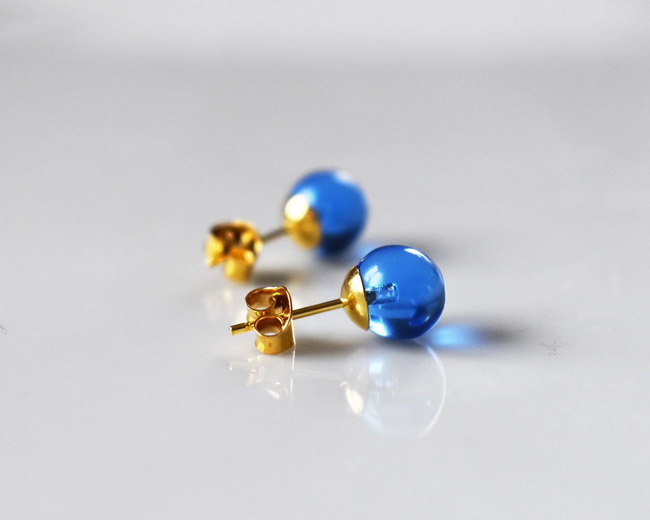 NATURE SKY - light blue ear sticks gold plated