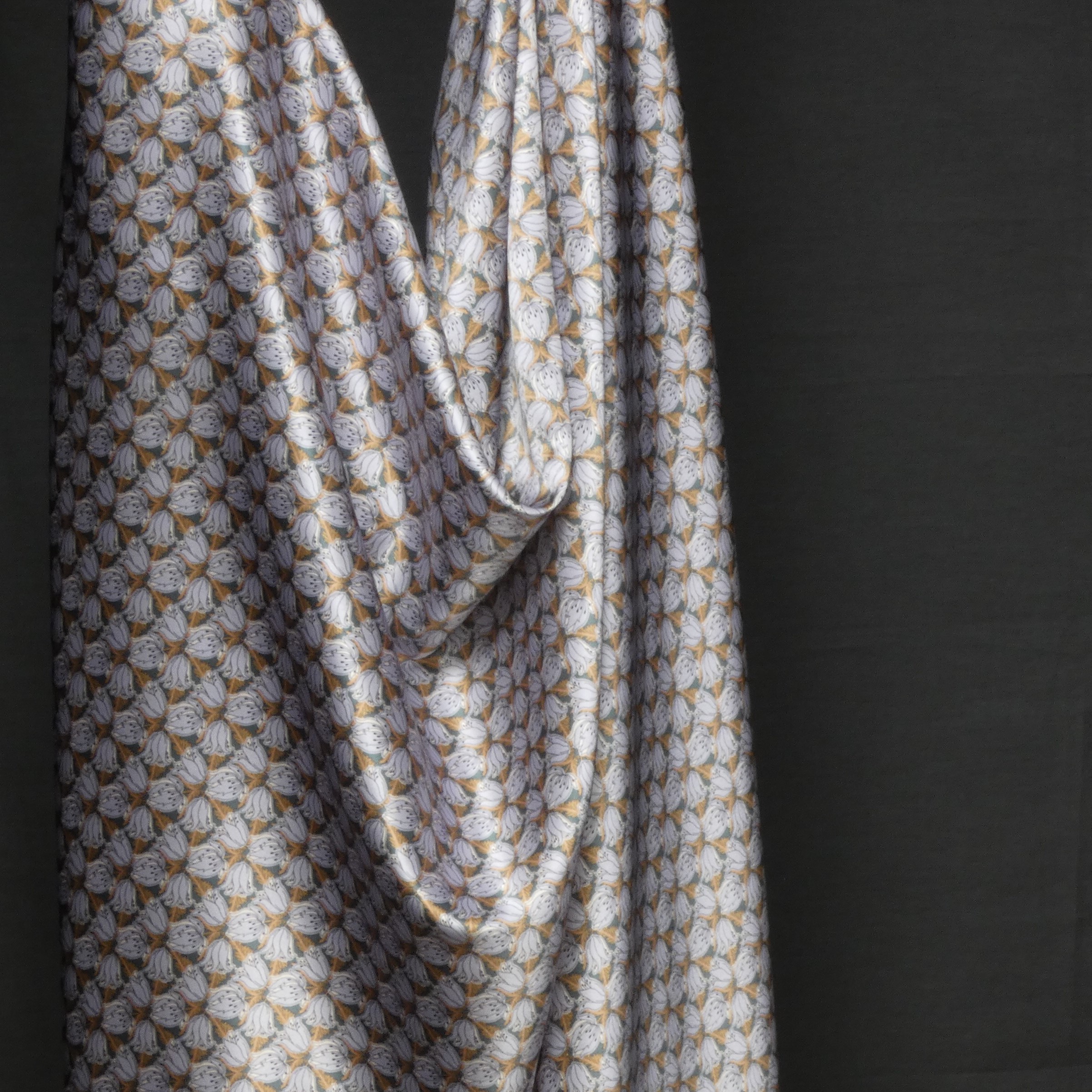 Liberty Belgravia Silk Satin Evelyn Trailj