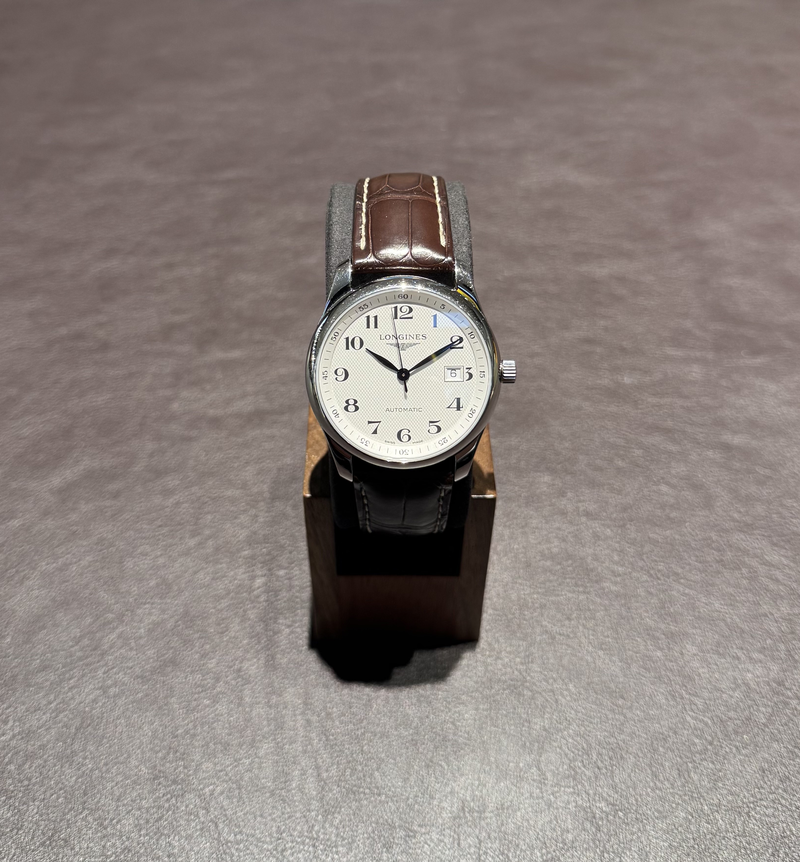 SÅLD 16 mars 2026 för 11.500:-  Longines Master Collection 40