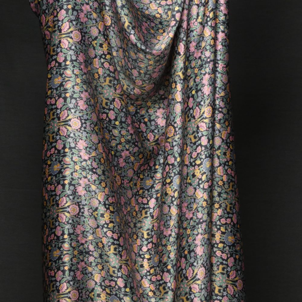 Liberty  silkes satin Palmeira - Svart m blommor