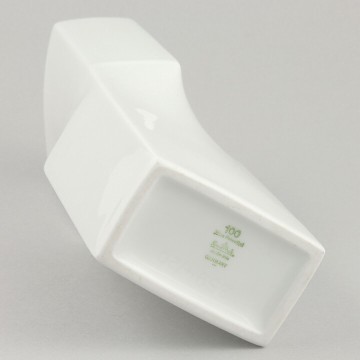 Jeroen Bechthold (Balance 1979) White Modern Skewed Vase 21 cm