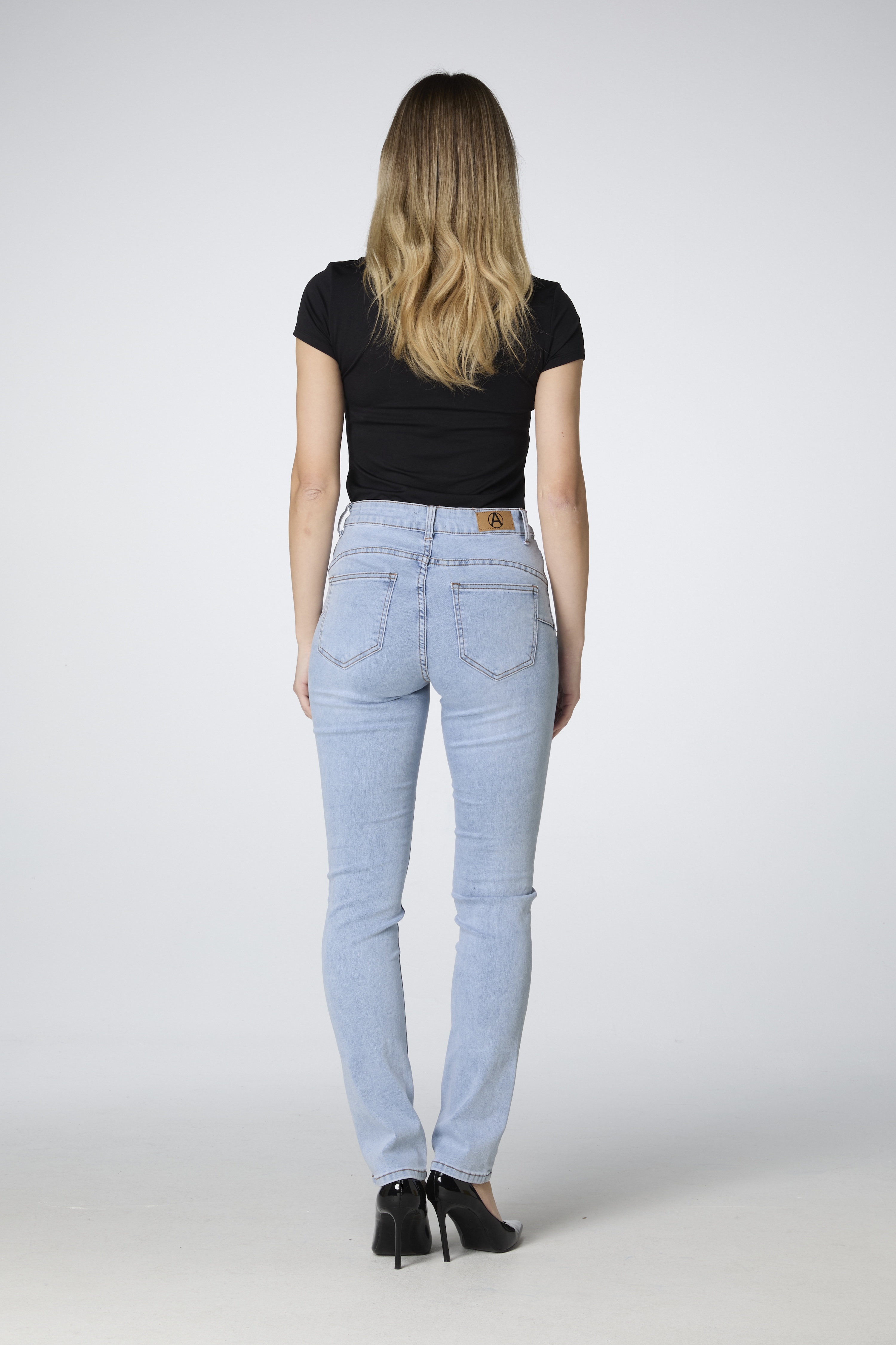 MILANO Bleech - 3