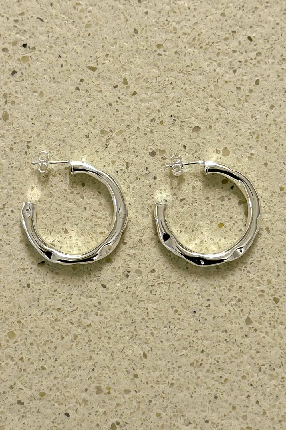 Stora ringar i silver
