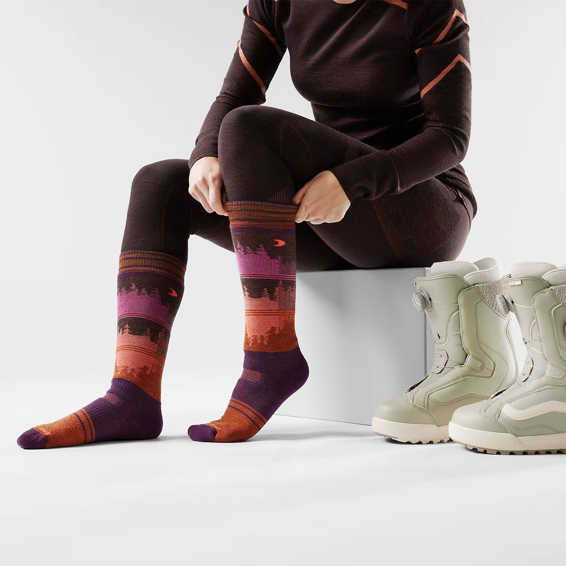 Smartwool - Womens Full Cushion Twilight Vista Over The Calf Socks Purple Iris - 2