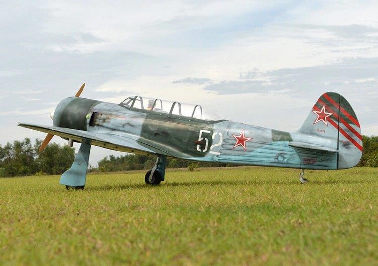 Black Horse Yak 11 60-70cc 2350mm spännvidd ellandställ - 2