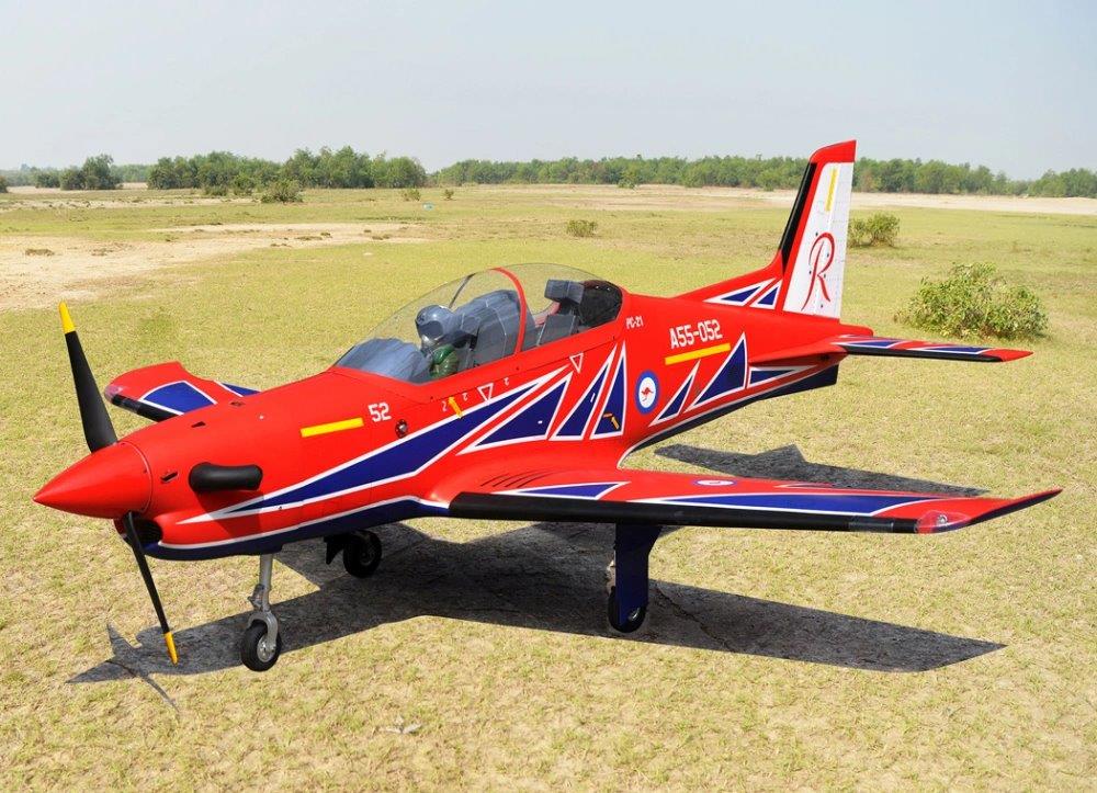 Black Horse PC-21 Pilatus 55-65cc Gas/EP 1962mm El-landställ