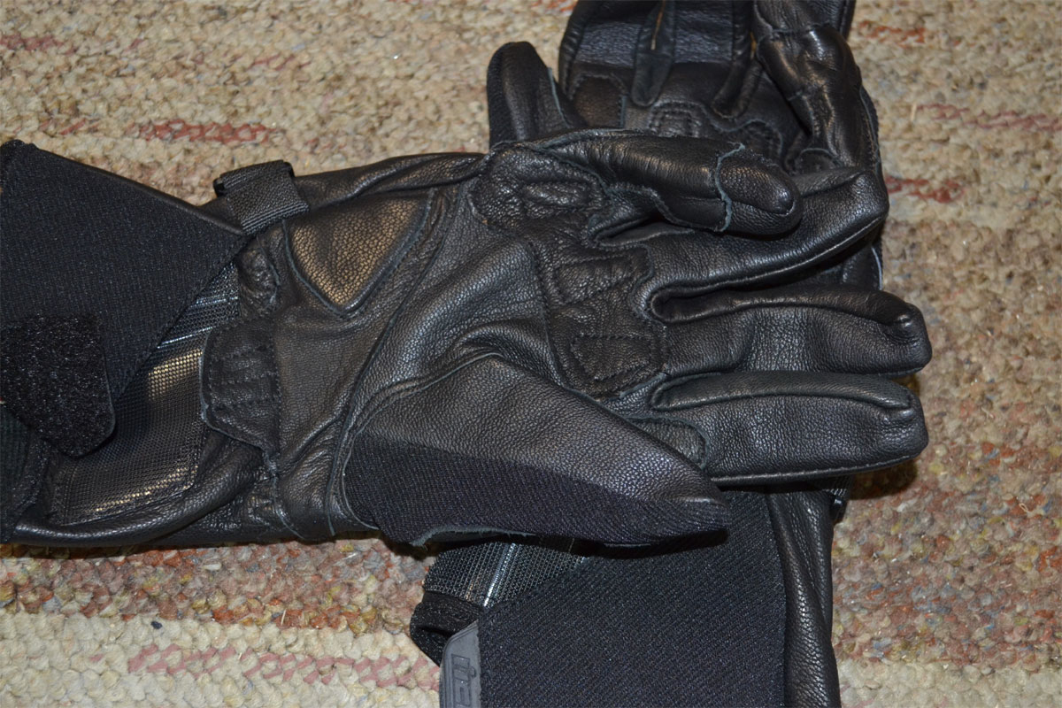 MC-handskar Icon Device "ETT EXEMPLAR"