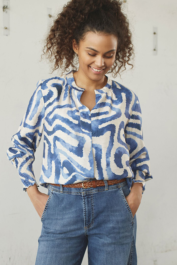 Isay - Ane Printed Blouse Blue Graphical