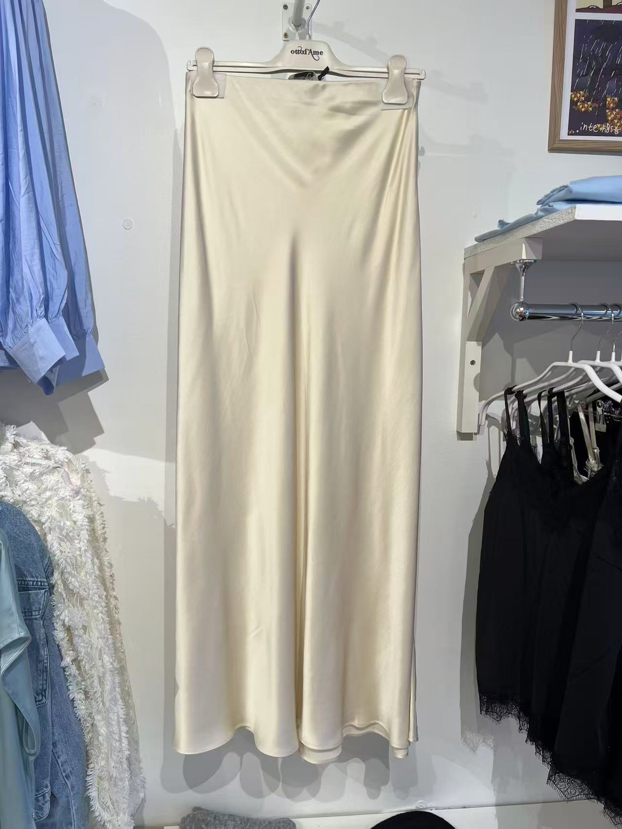 Ottod'Ame Satin Skirt