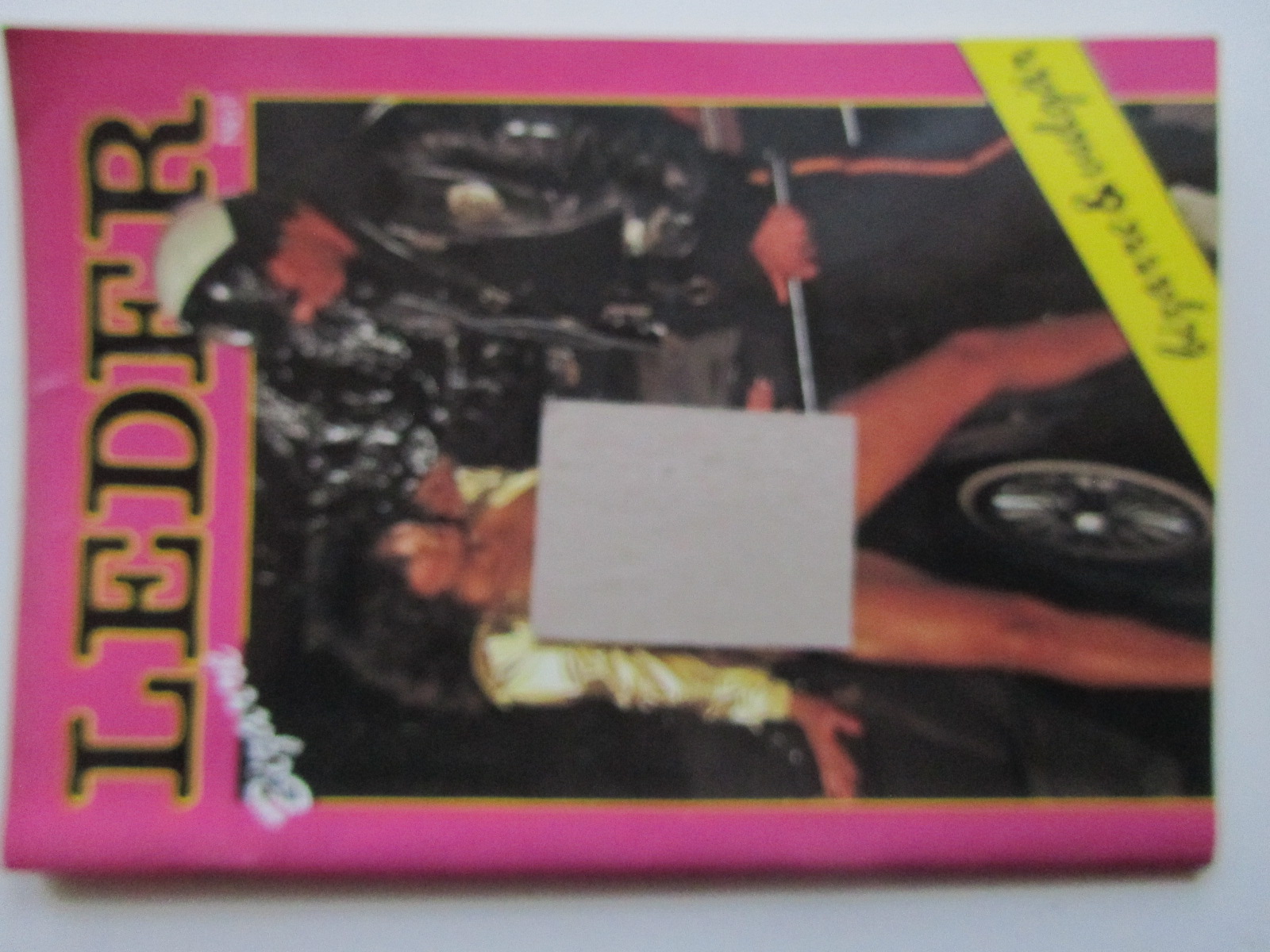 Leder Bizarre No 1
