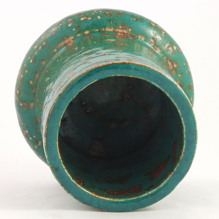 Marianne Westman (1964) Unique Green Vase  with Modern Form 14 cm